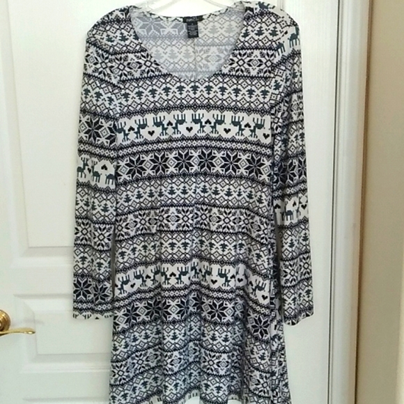 A-Rue 21 Long Sleeve Dress Small Size - Picture 1 of 9